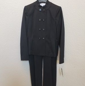 Women's 2 Piece Pantsuit